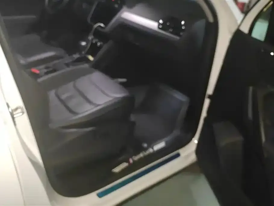Volkswagen Tiguan L 2021 из CN, фото 8