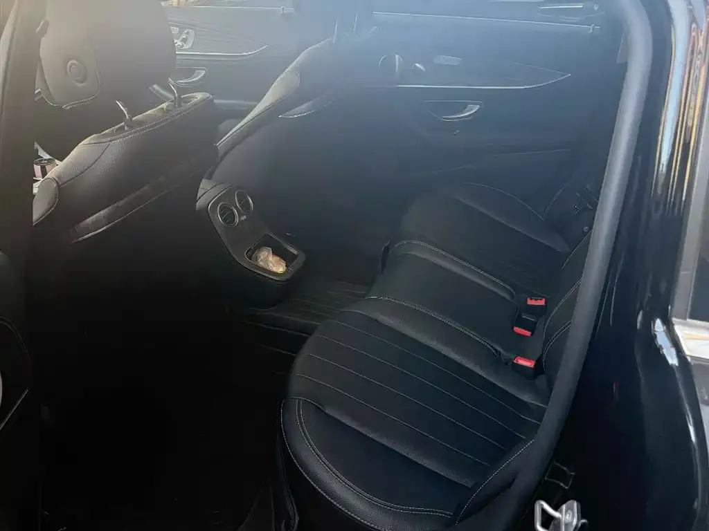 Mercedes-Benz E-Class (Import) — фото 2