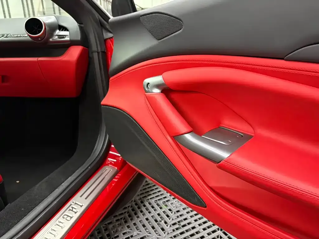 Ferrari F8 2023 из CN, фото 3