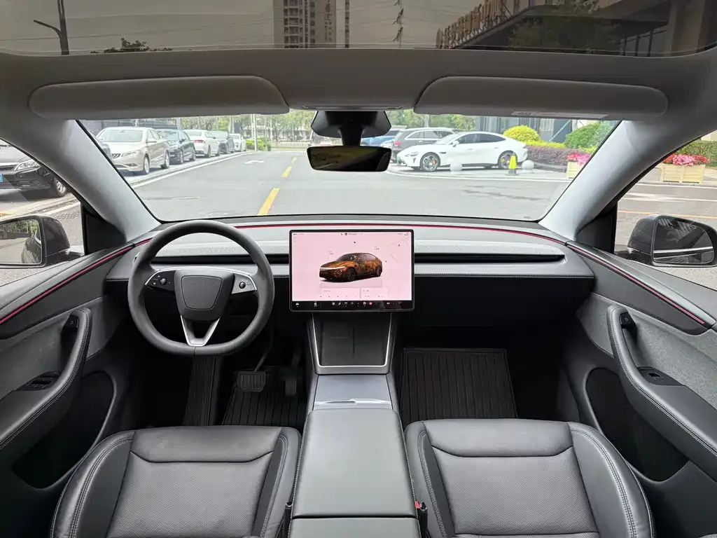 Tesla Model Y 2025 из CN, фото 2