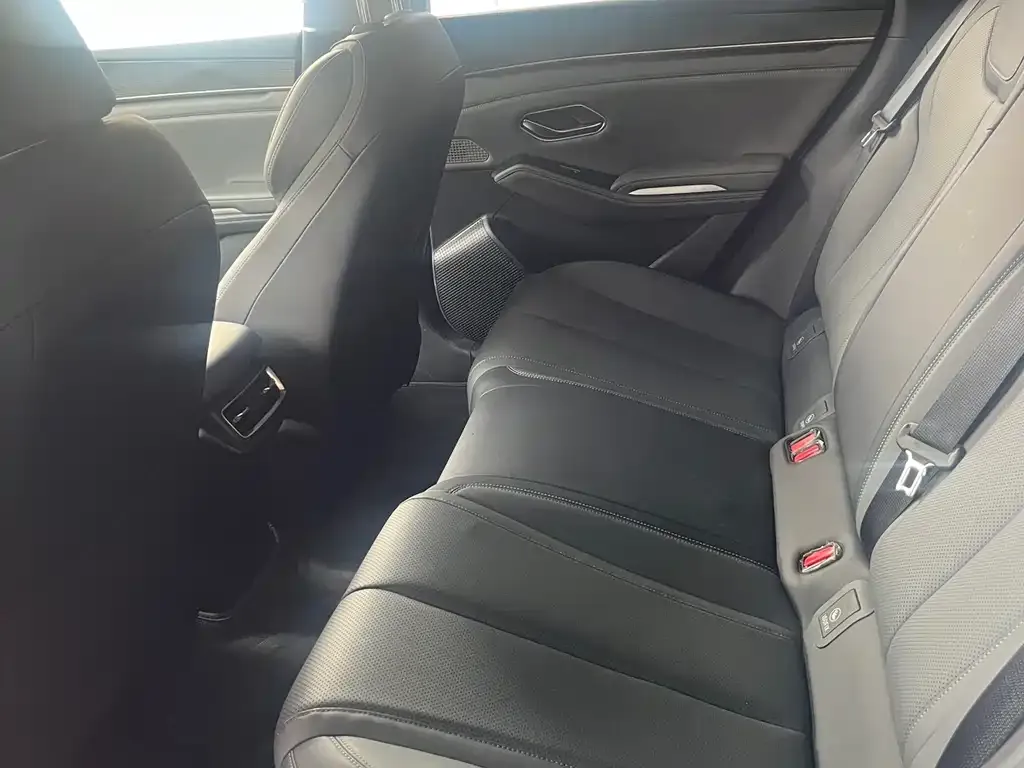 BYD Qin L 2025 из CN, фото 2