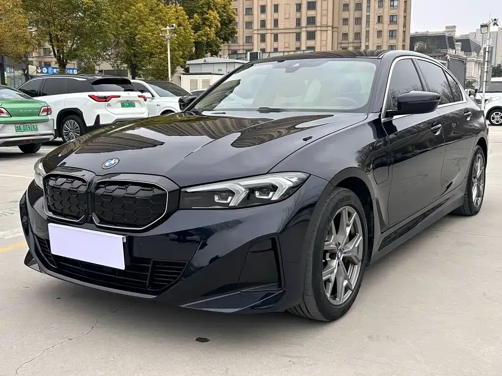 BMW i3 — фото 1