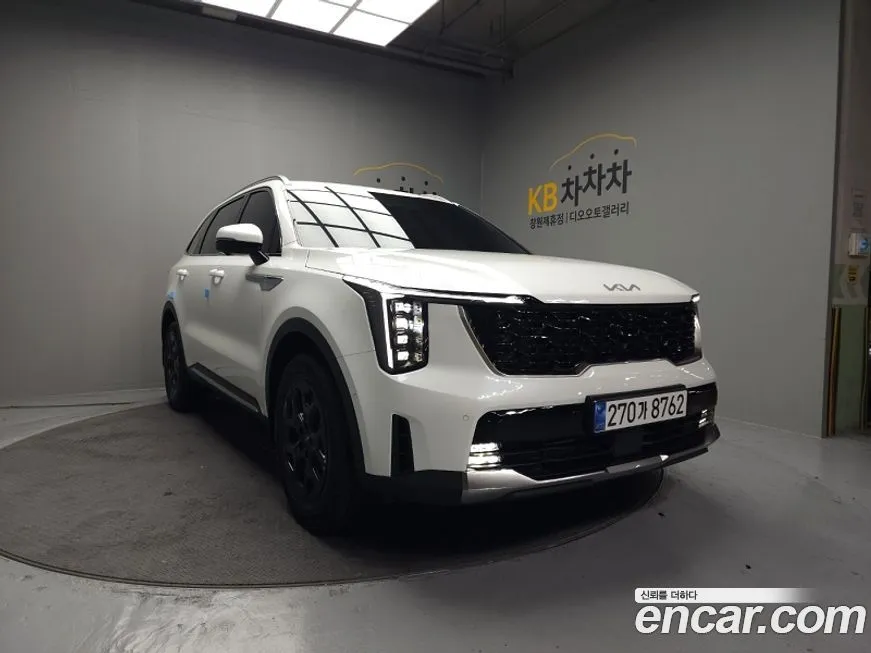 Kia Sorento — фото 10