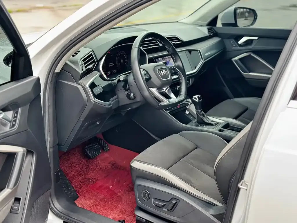 Audi Q3 2022 из CN, фото 3