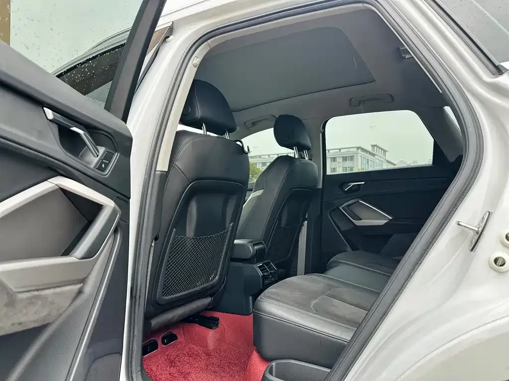 Audi Q3 2022 из CN, фото 2