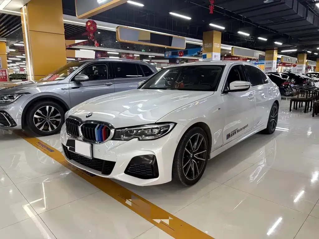 BMW 3 Series — фото 1