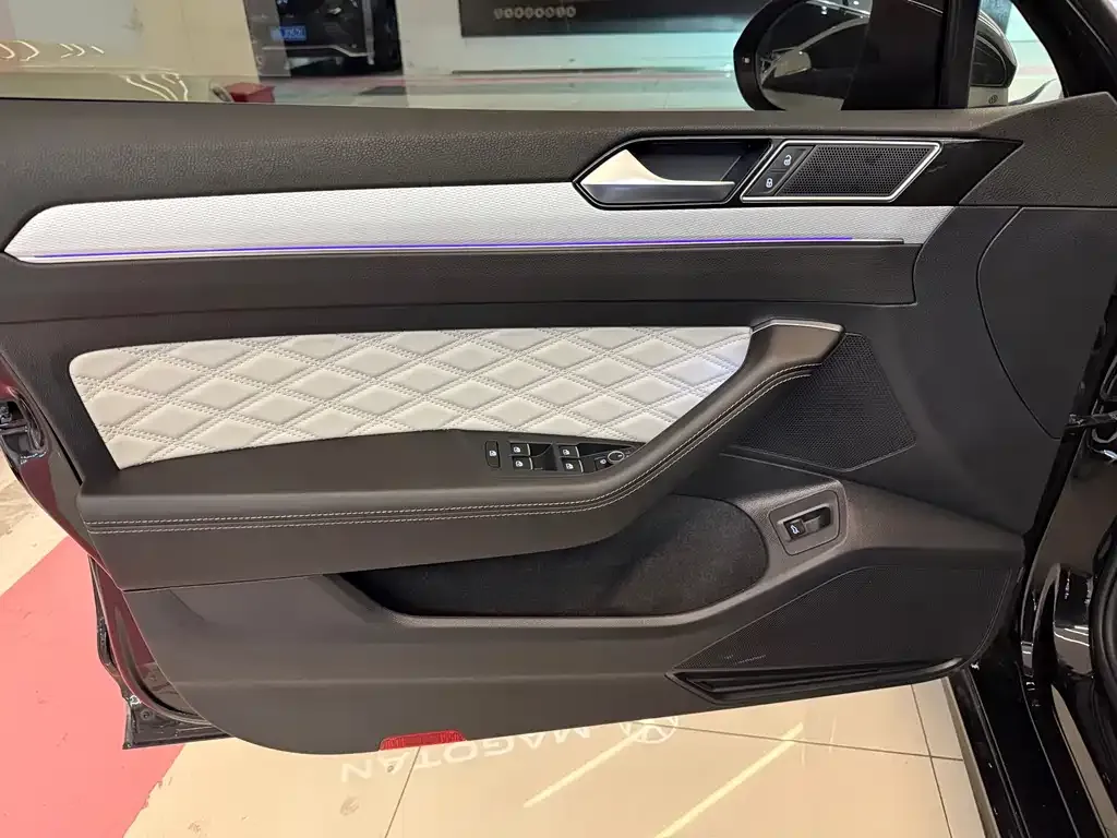 Volkswagen Magotan 2024 из CN, фото 3