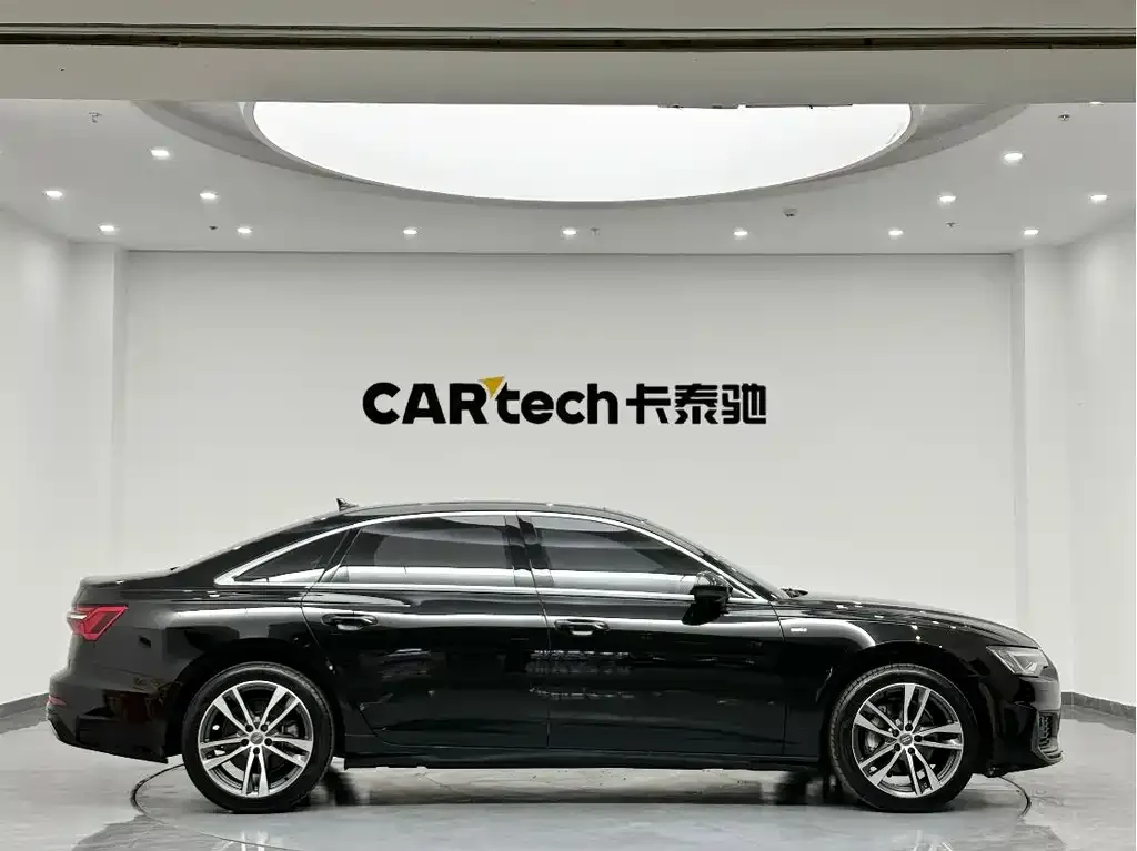 Audi A6L 2022 из CN, фото 2