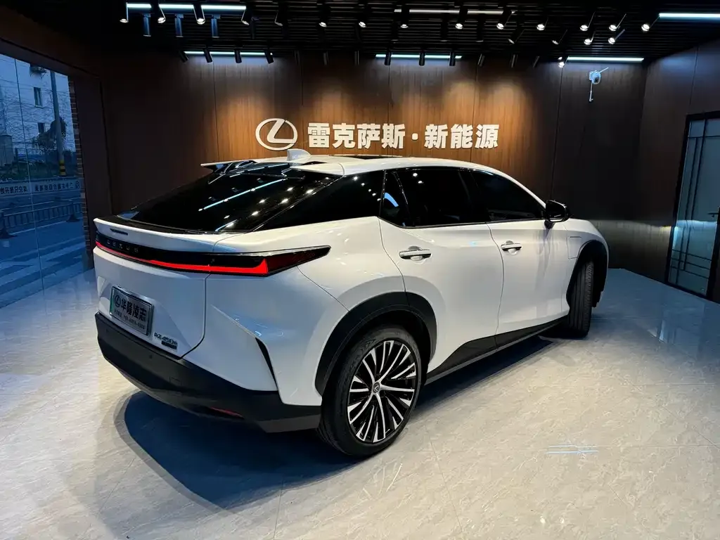Lexus RZ 2023 из CN, фото 4