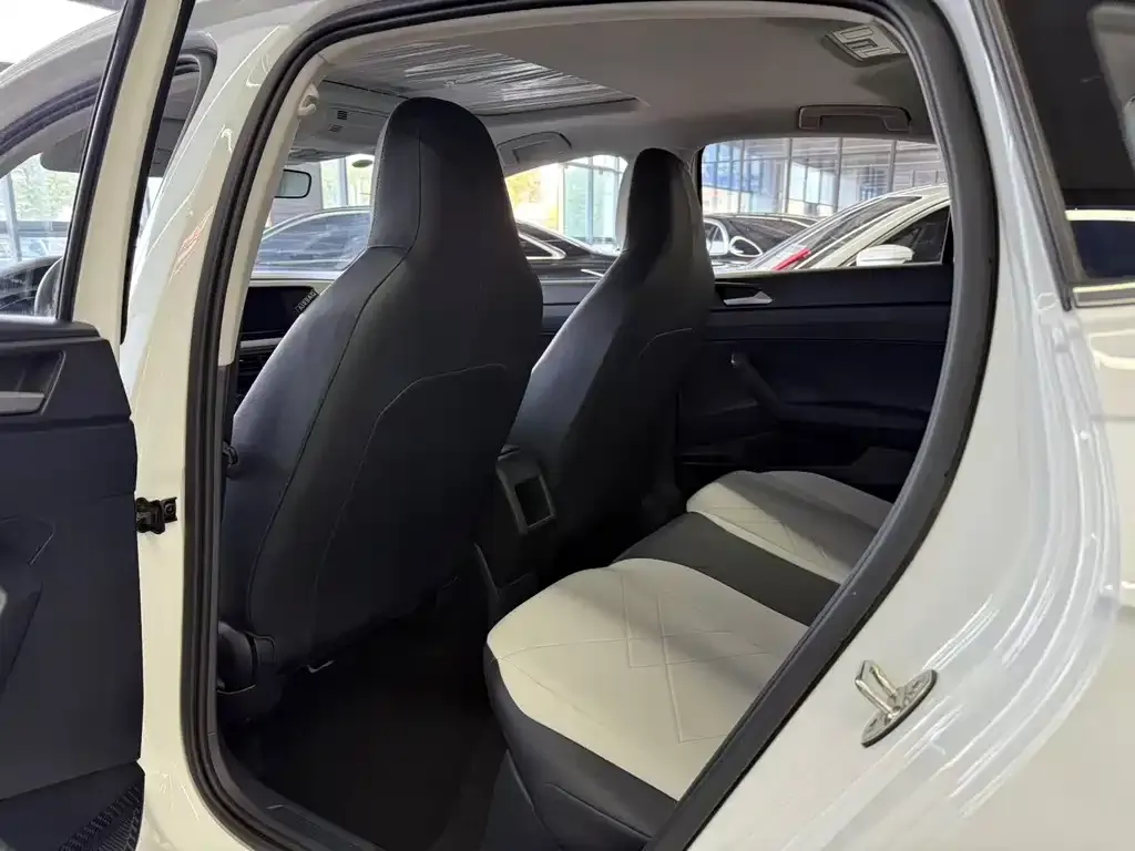 Volkswagen Lavida 2024 из CN, фото 2