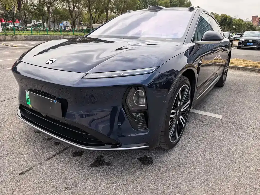 NIO ET9