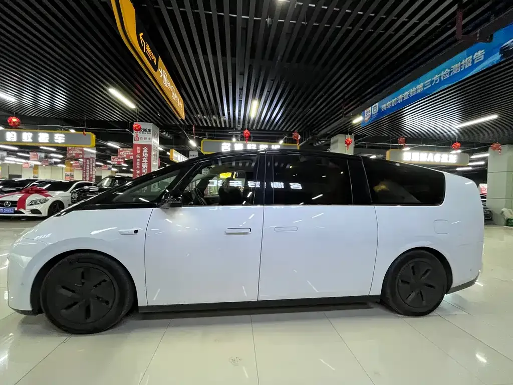 Li Auto MEGA 2025 из CN, фото 2