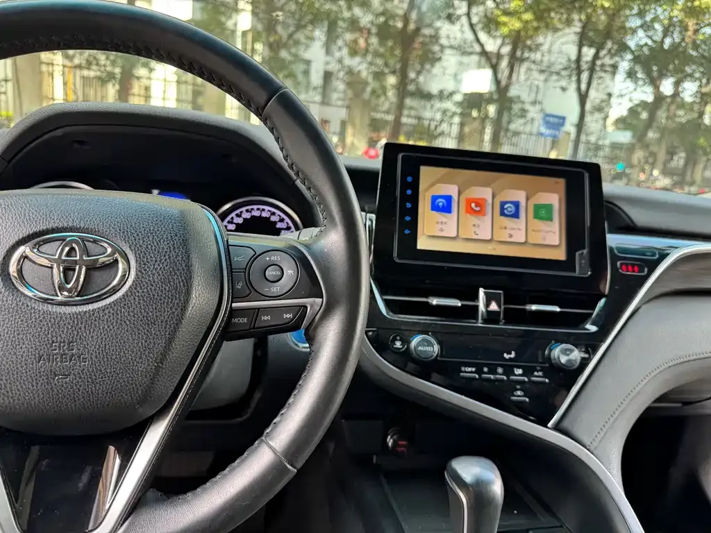 Toyota Camry 2021 из CN, фото 2