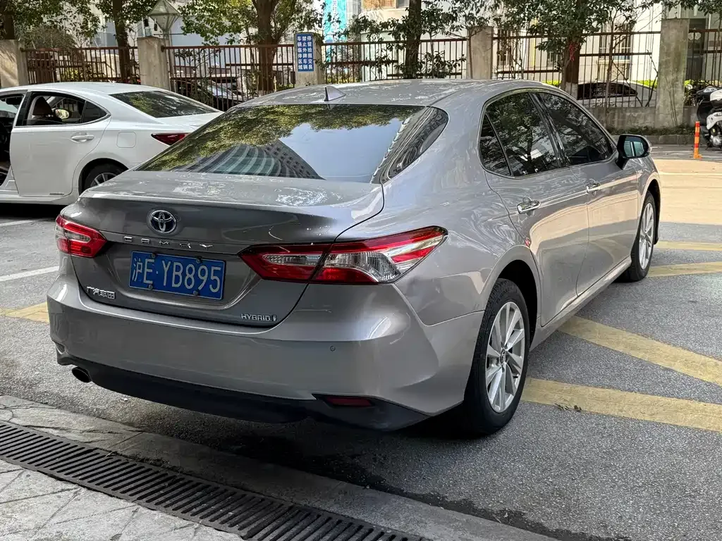 Toyota Camry 2021 из CN, фото 8