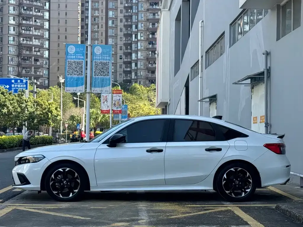 Honda Civic — фото 10
