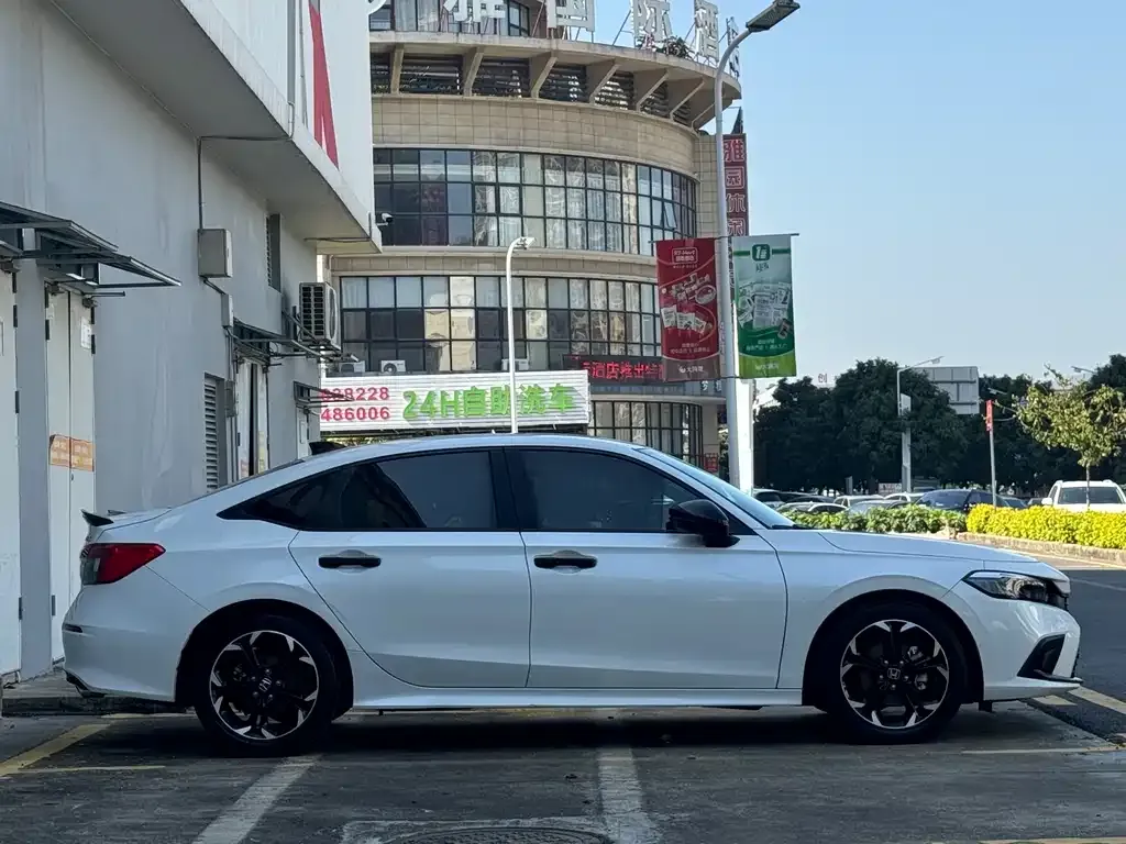 Honda Civic — фото 5