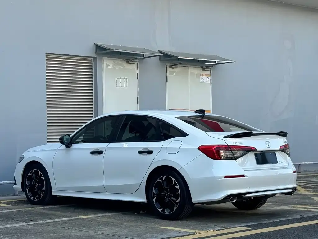 Honda Civic — фото 4