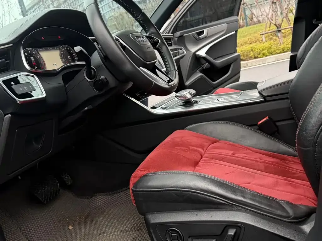 Audi A6L 2021 из CN, фото 9