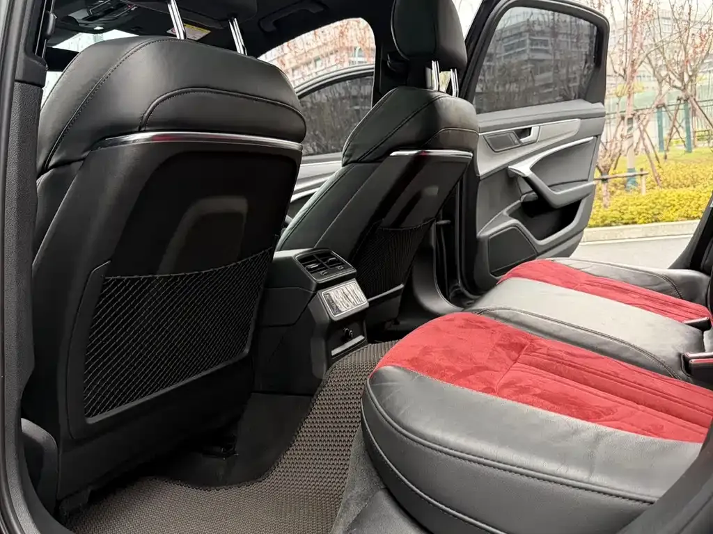 Audi A6L 2021 из CN, фото 4
