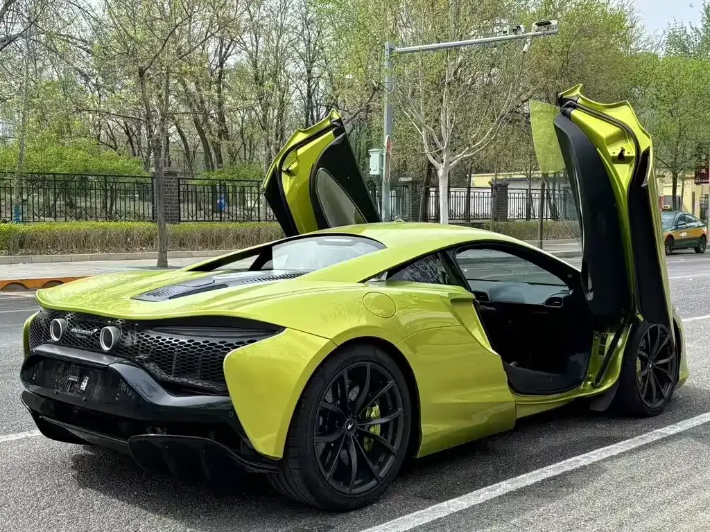 McLaren Artura 2023 из CN, фото 7