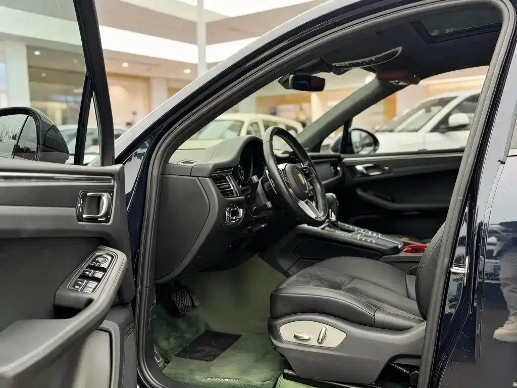 Porsche Macan 2021 из CN, фото 6