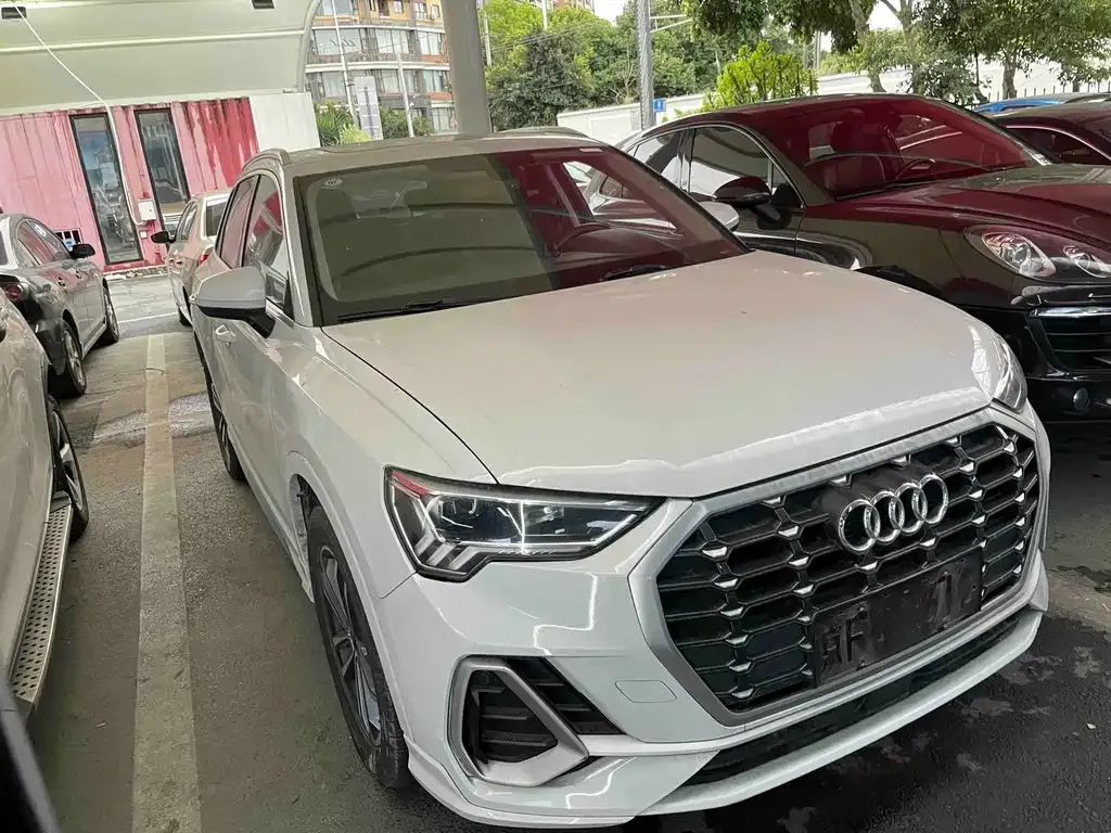 Audi Q3 2022 из CN, фото 2