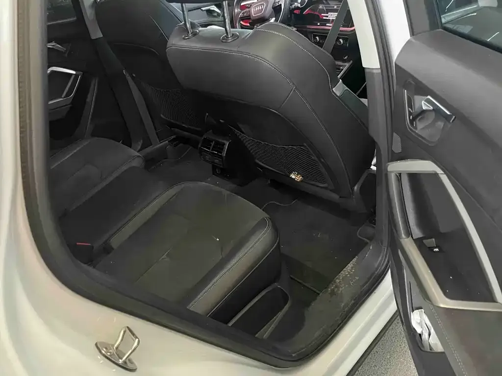 Audi Q3 2022 из CN, фото 7