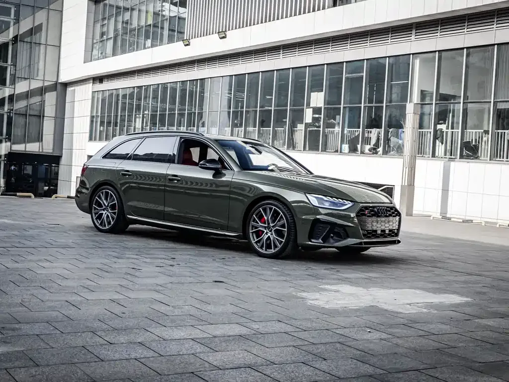 Audi S4 2024 из CN, фото 9