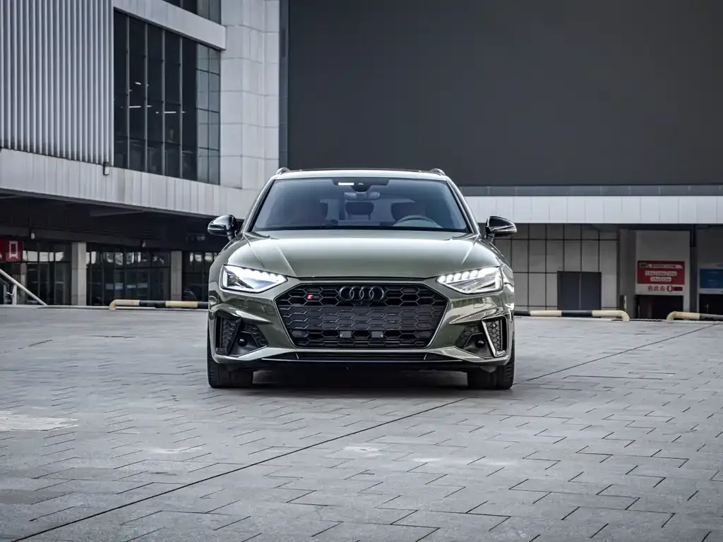 Audi S4 2024 из CN, фото 2