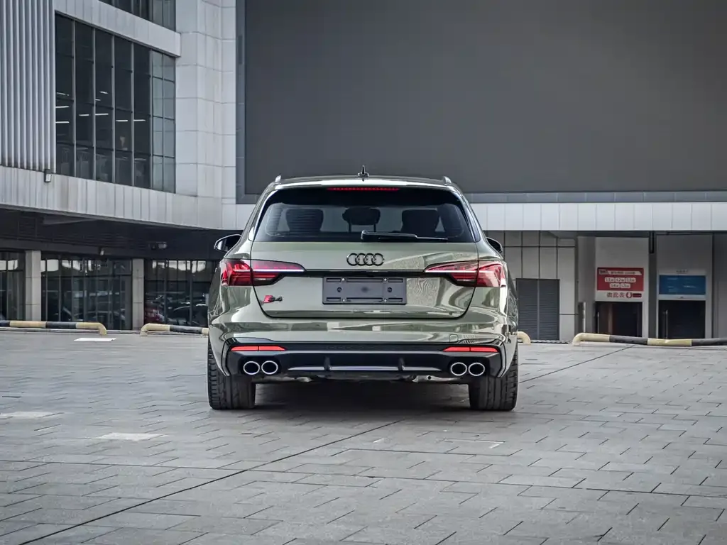 Audi S4 2024 из CN, фото 4