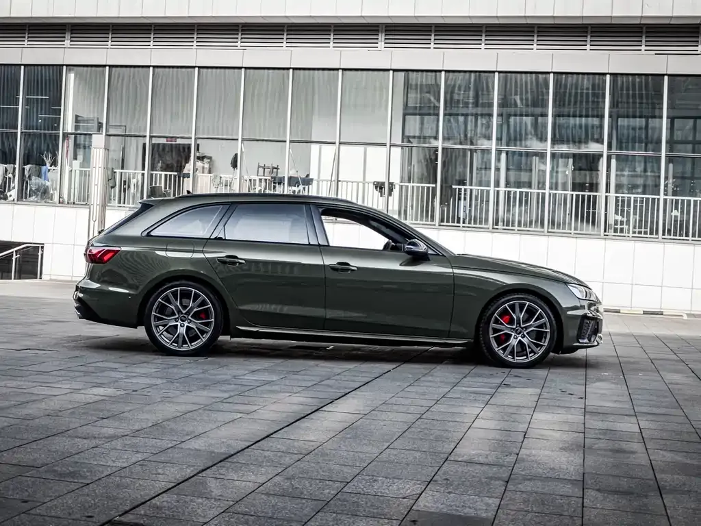 Audi S4 2024 из CN, фото 6