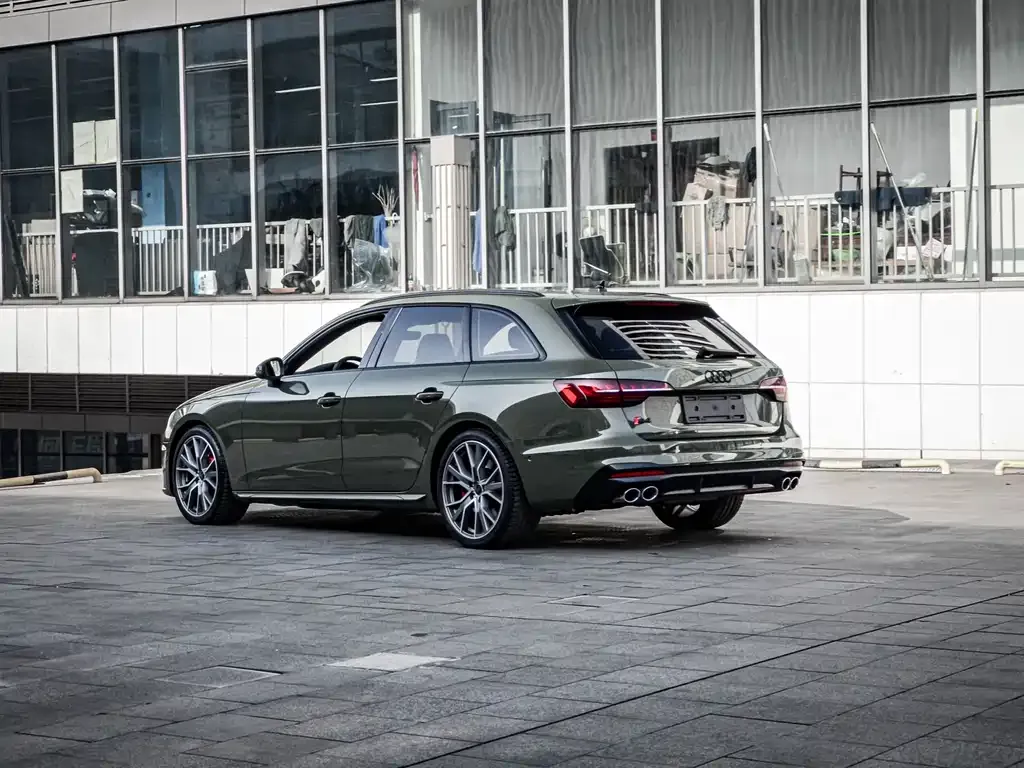 Audi S4 2024 из CN, фото 10