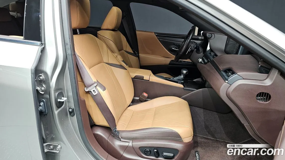 Lexus ES 2021 из KR, фото 7