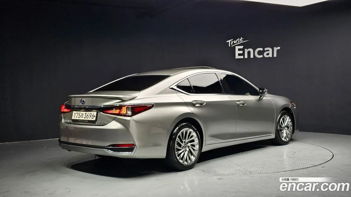 Lexus ES 2021 из KR, фото 3