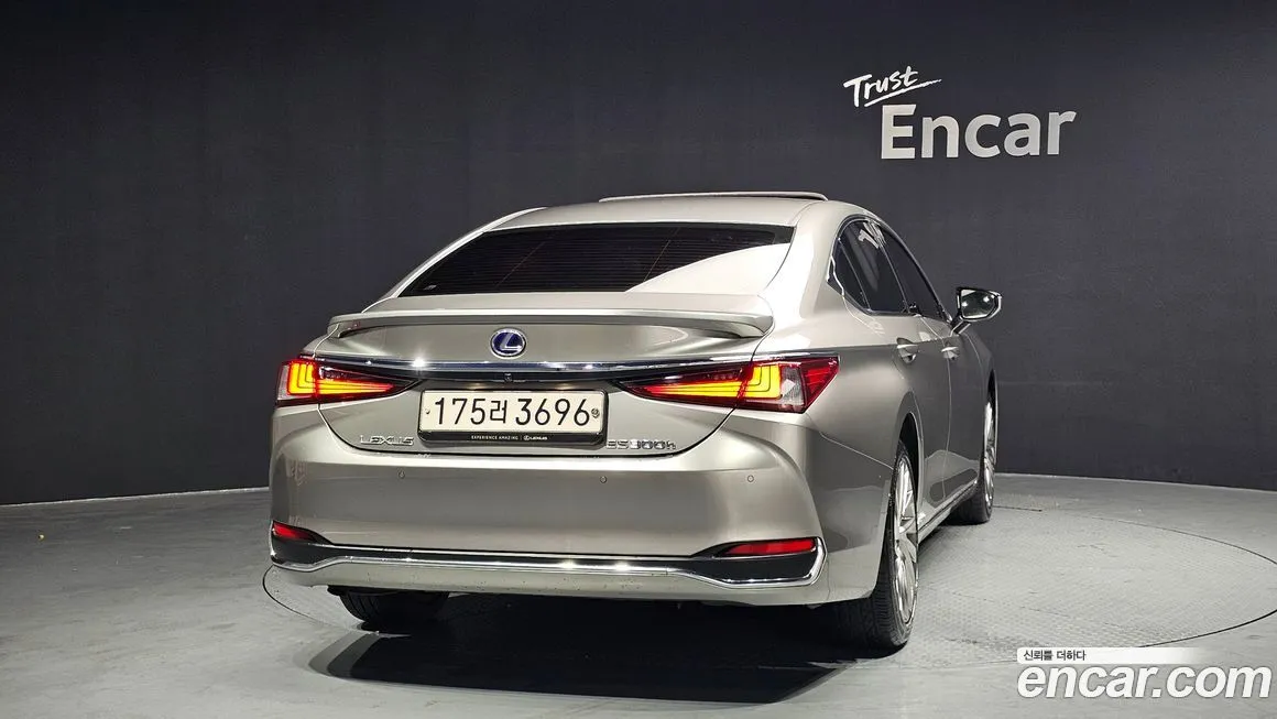 Lexus ES 2021 из KR, фото 8