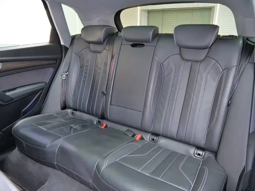 Audi Q5L 2021 из CN, фото 6