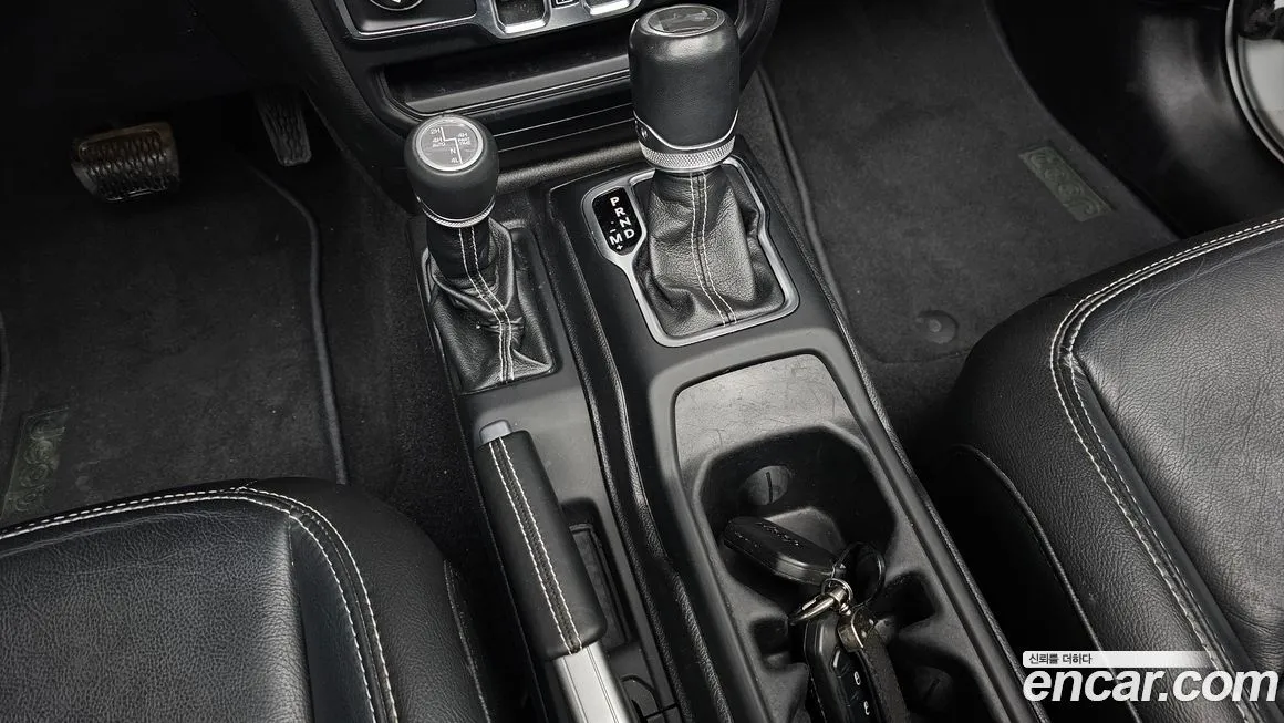 Jeep Wrangler 2021 из KR, фото 10