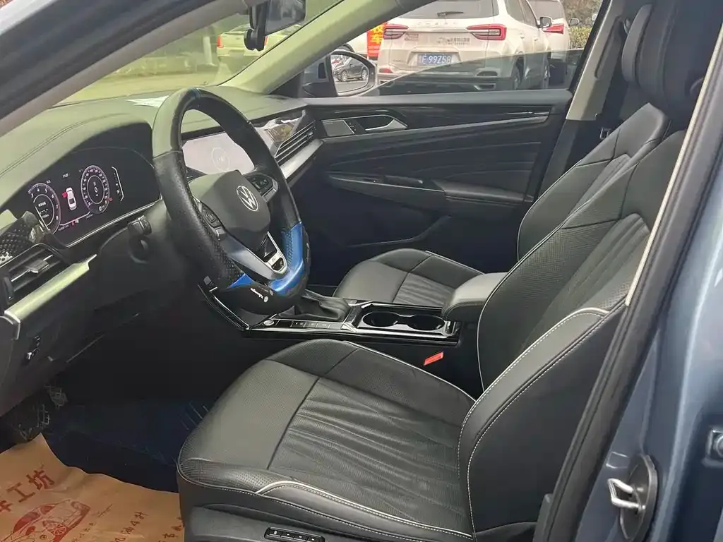 Volkswagen Passat 2022 из CN, фото 3