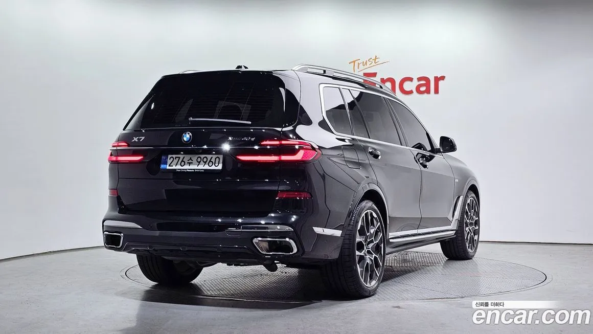 BMW X7 — фото 2