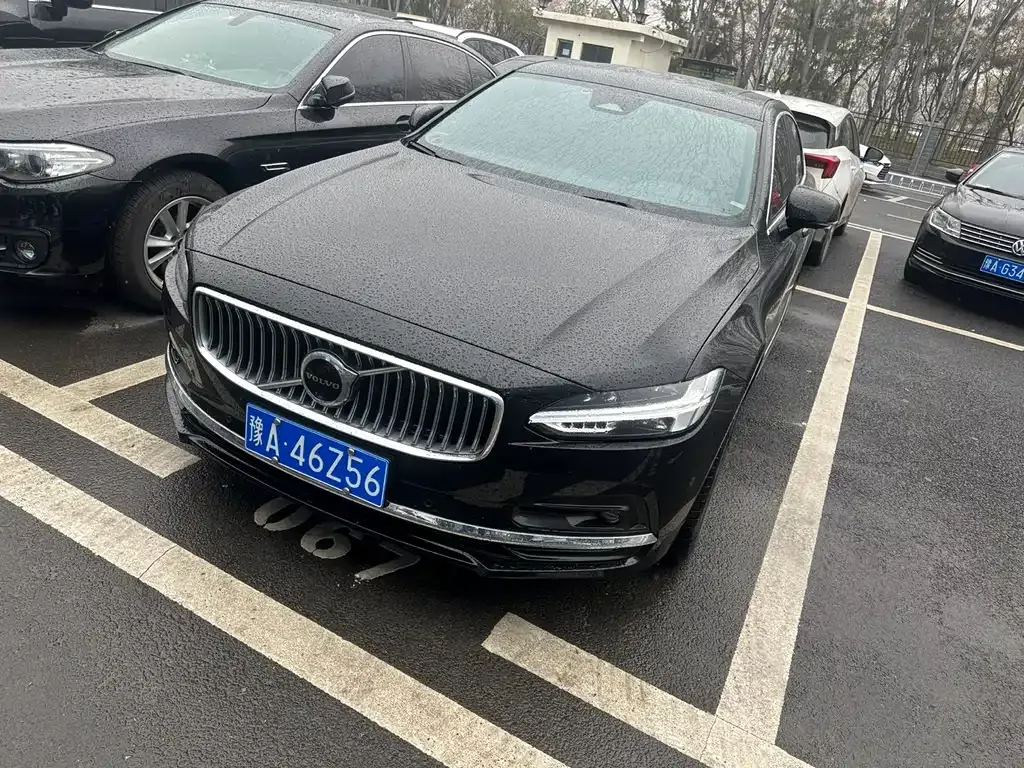 Volvo S90 — фото 1