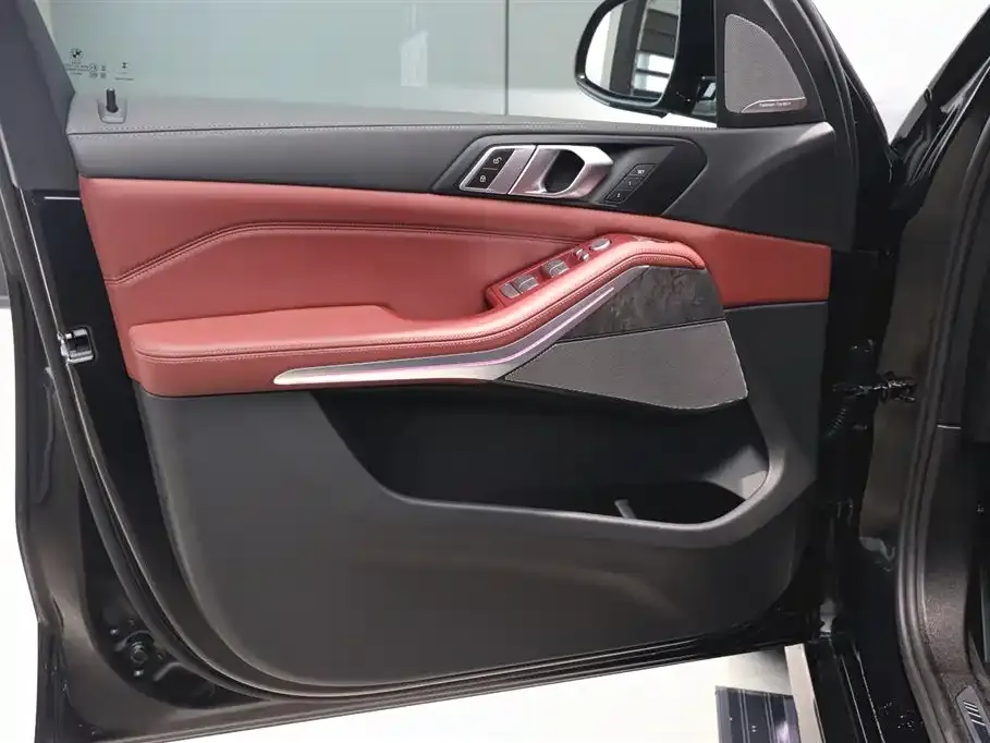 BMW X5 2024 из CN, фото 3