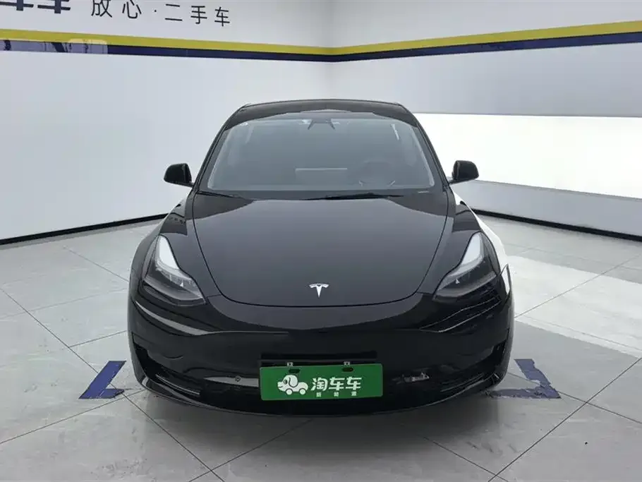 Tesla Model 3 — фото 4