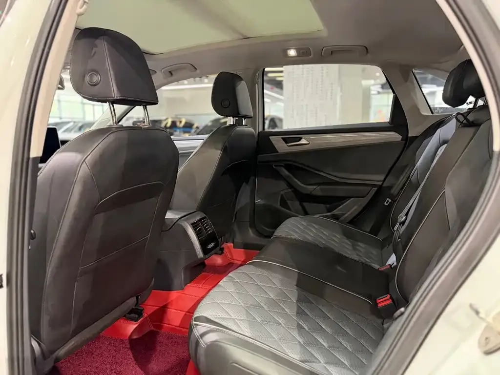 Volkswagen Sagitar 2024 из CN, фото 3