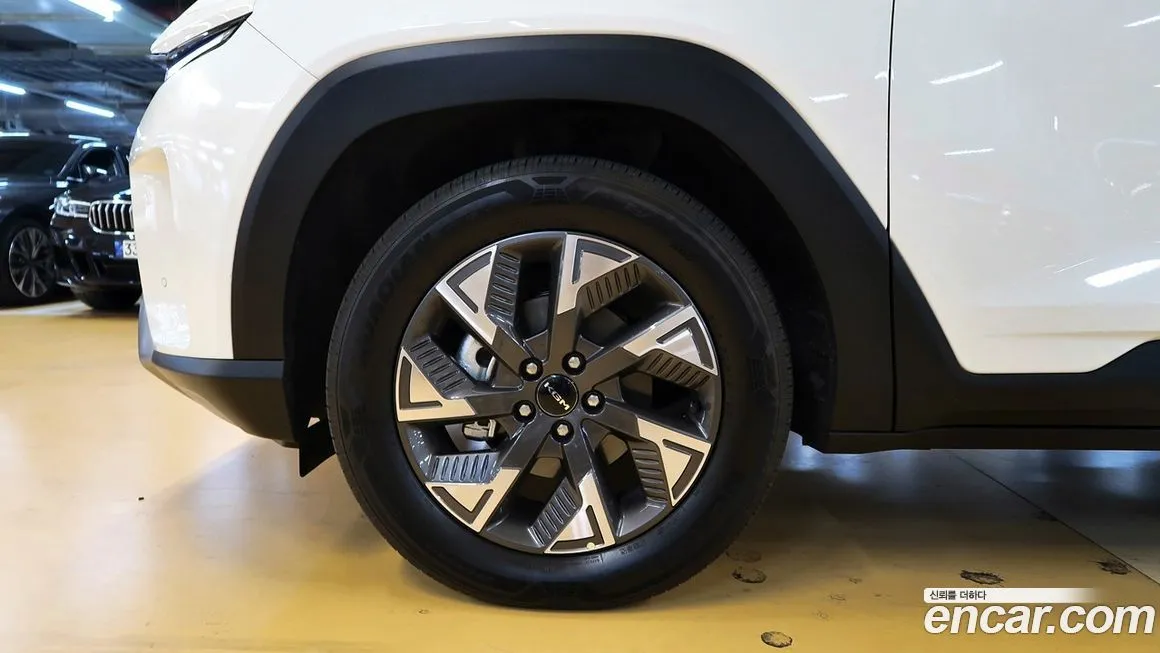 KG Mobility (Ssangyong) Torres — фото 4
