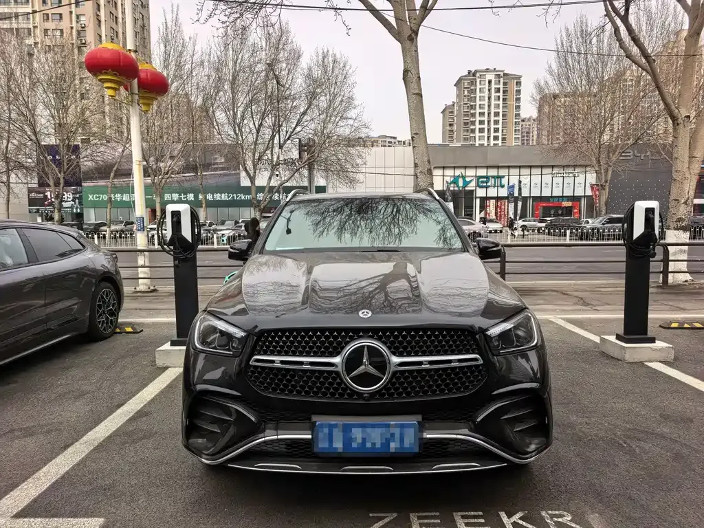 Mercedes-Benz GLE — фото 9