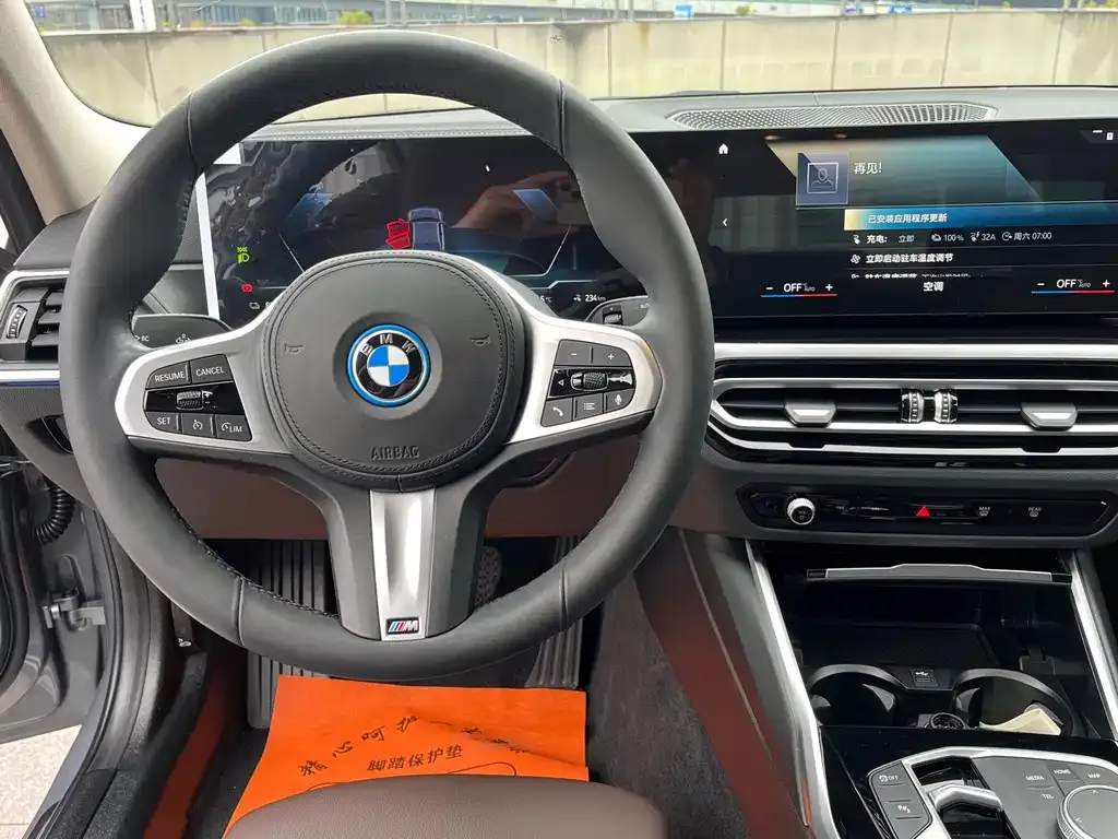 BMW i3 — фото 3
