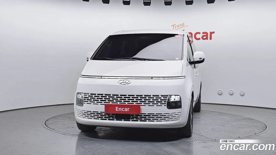 Hyundai Staria 2023 из KR, фото 3
