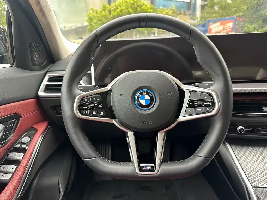BMW i3 — фото 3