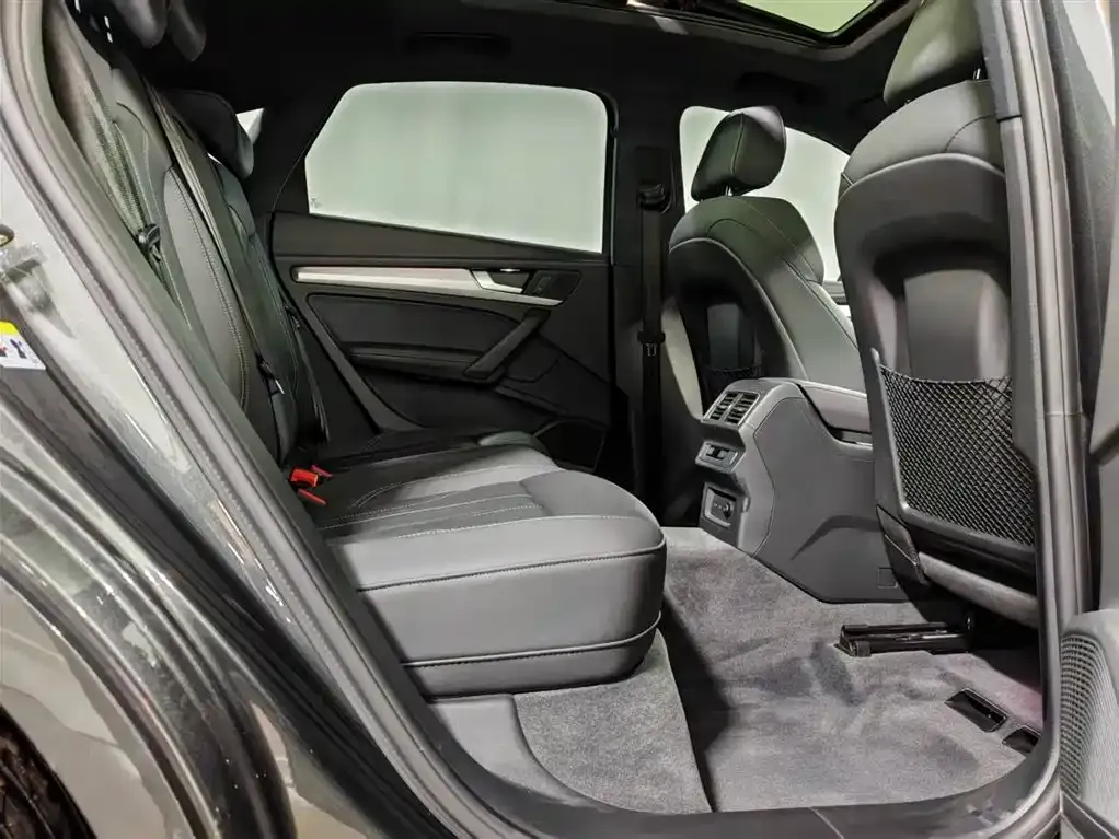 Audi Q5L Sportback 2021 из CN, фото 10