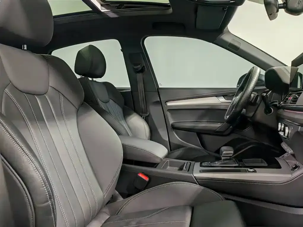 Audi Q5L Sportback 2021 из CN, фото 9
